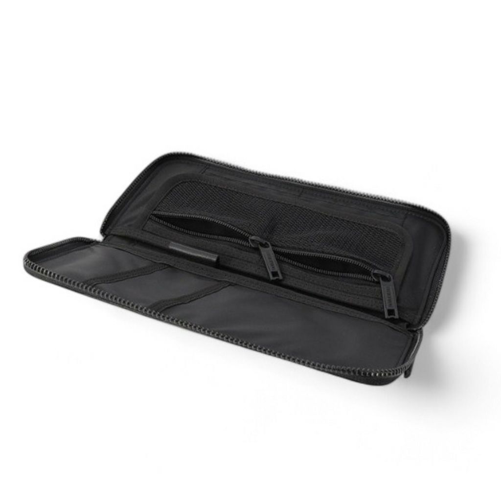 正規取扱店】 ブリーフィング BLK SLIM TRAVEL CASE bra243g40