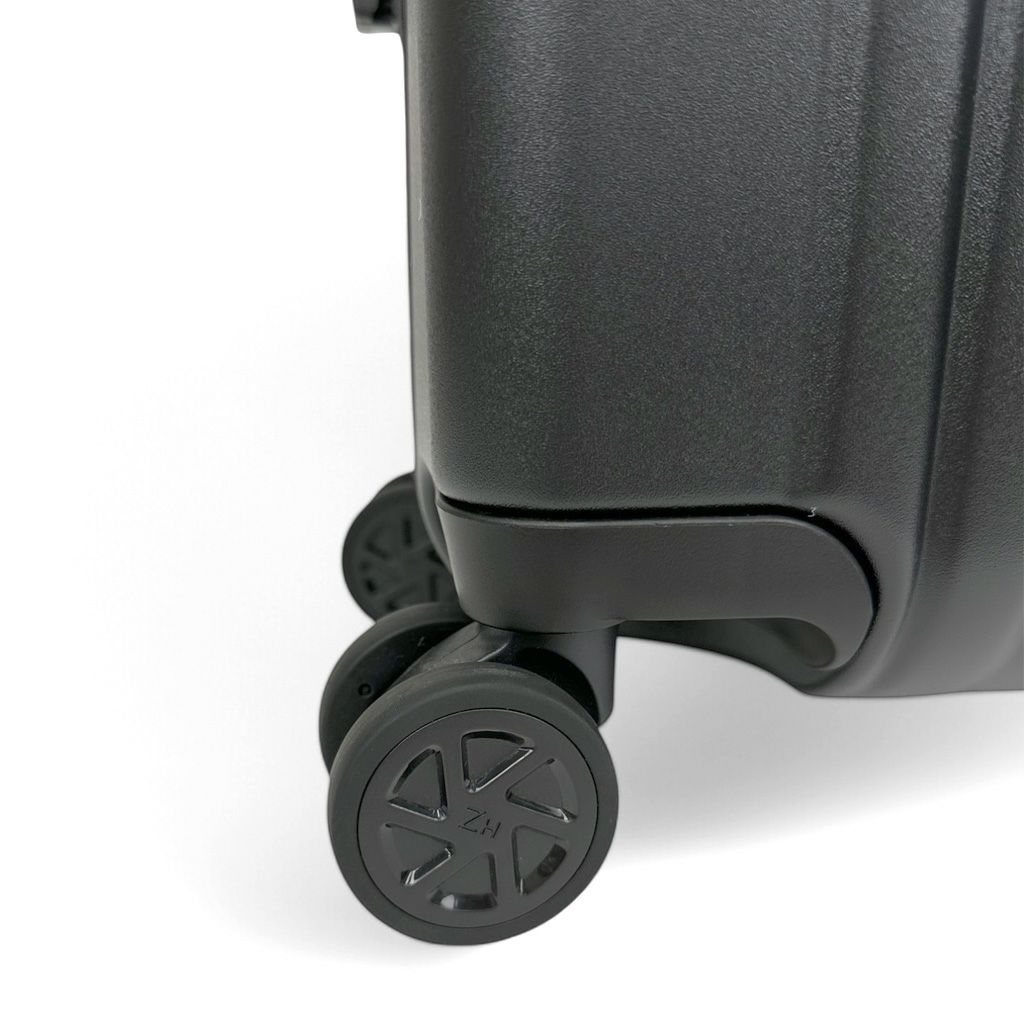 ゼロハリバートン クラシックライトウェイト