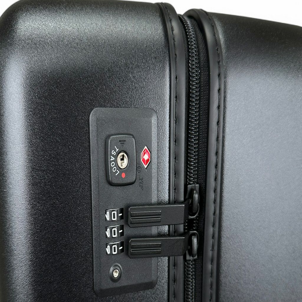 ゼロハリバートン クラシックライトウェイト