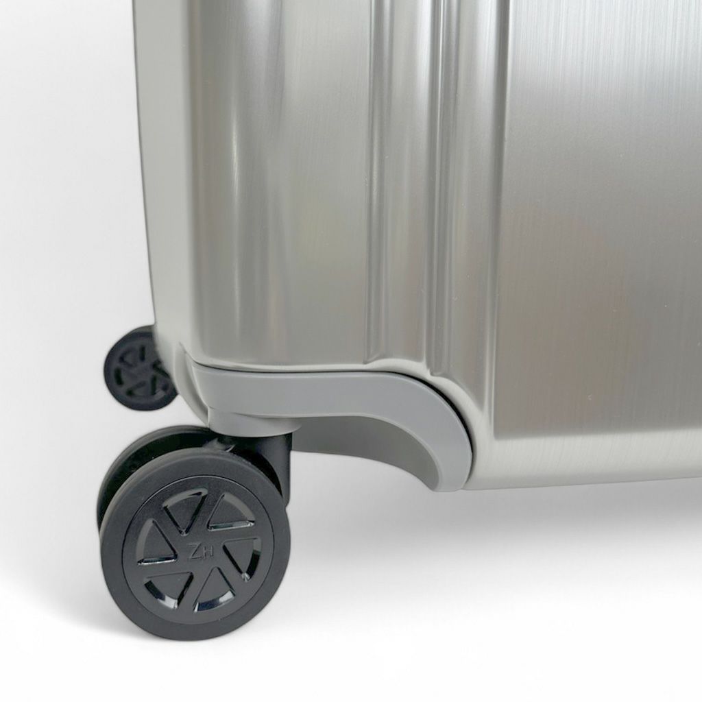 ゼロハリバートン クラシックライトウェイト