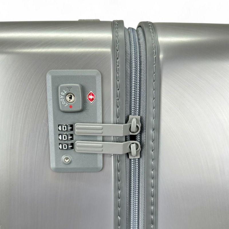 ゼロハリバートン クラシックライトウェイト