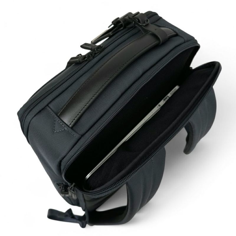 正規取扱店】 ゼロハリバートン Backpack 81332