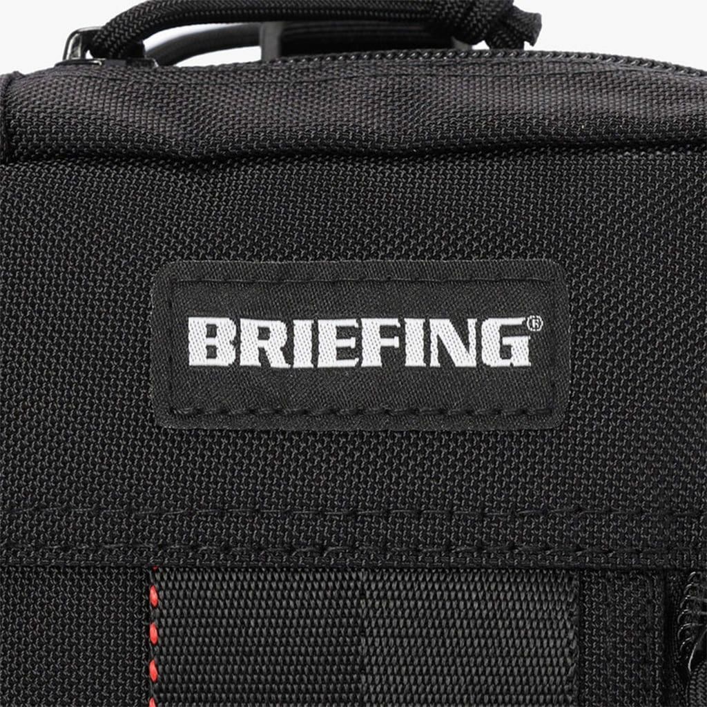 BRIEFING GOLF