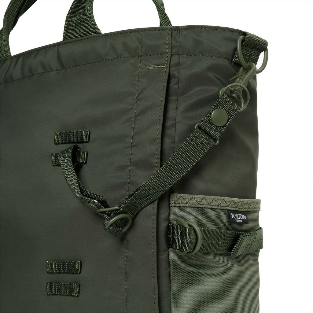 PORTER MONOCHROME